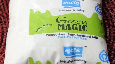 கிரீன் மேஜிக் பால் பாக்கெட் பெயரை மாற்றி விலை உயர்வா? - ஆவின் நிர்வாகம் திட்டவட்டமாக மறுப்பு