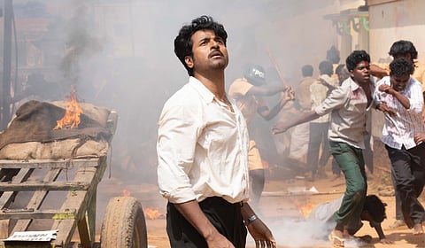 ‘பராசக்தி’ விமர்சனம்: சிவகார்த்திகேயன் பற்ற வைத்த தீ பரவியதா?