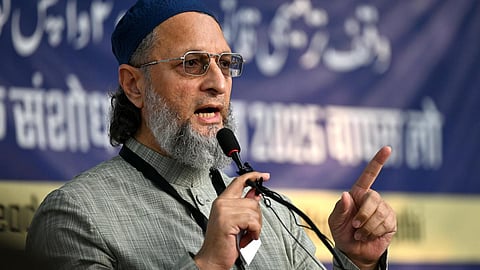 ‘ஹிஜாப் அணிந்த பெண் ஒருநாள் இந்திய பிரதமர் ஆவார்’ - ஒவைசி பேச்சும், பாஜக எதிர்வினையும்