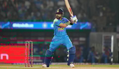 விரை​வாக 28,000 ரன்​கள் - விராட் கோலி சாதனை!