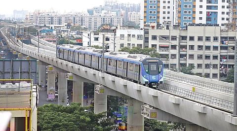 போரூர்- வடபழனி இடையே மெட்ரோ ரயில் சோதனை ஓட்டம் நேற்று நடைபெற்றது.