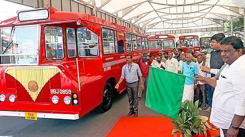 வின்டேஜ் தோற்றத்திலான ‘சென்னை உலா’ பேருந்துகள் இயக்கம்!