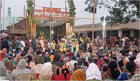 கோவை அருகே விடிய விடிய நடந்த இரணிய நாடகம் - திரளாக மக்கள் பங்கேற்பு