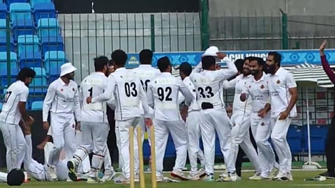 முதல்தர கிரிக்கெட் போட்டியில் 232 வருட சாதனை முறியடிப்பு @ பாகிஸ்தான்
