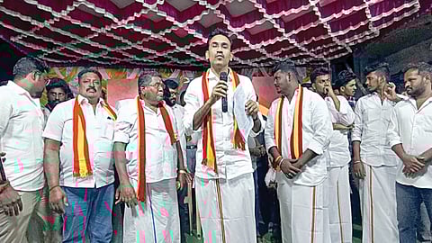 ​திருச்​செங்​கோடு: பொங்​கல் விழா​வில் தவெக அருண்​ராஜின் அரசி​யல் பேச்​சுக்கு எதிர்ப்பு