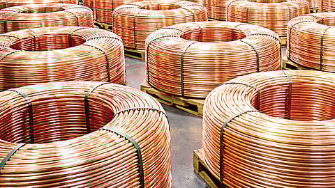 தங்கம், வெள்ளி வரிசையில்.. 'சிவப்பு தங்கம்' தாமிரம்