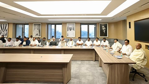 தமிழக காங்கிரஸ் தலைவர்கள் டெல்லியில் முகாம்