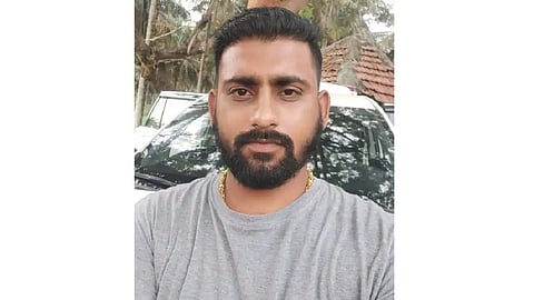 பெங்களூருவில் இளம்பெண்ணை திருமணம் செய்வதாகக் கூறி ரூ.1.53 கோடி மோசடி