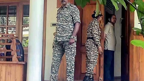 சபரிமலை தங்கத் தகடு திருட்டு விவகாரம்: 21 இடங்களில் தீவிர சோதனை