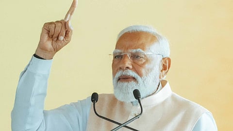 பொதுக்கூட்டத்தில் பேசிய பிரதமர் மோடி. 