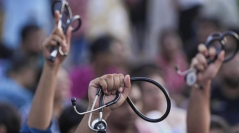 அரசு மருத்துவர்களின் கோரிக்கைகள்: நிறைவேற்றப்படுவது எப்போது?