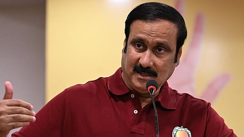 “தமிழகத்திலுள்ள 21 பல்கலை.களிலும் சராசரியாக 50 % பணியிடங்கள் காலி” - அன்புமணி கண்டனம்