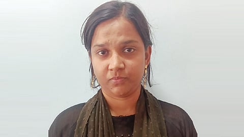 ஃபேக் ஐடி மூலம் பெண்களின் படங்களை காட்டி பணம் பறித்த பரமக்குடி பெண் கைது!