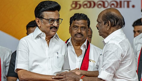 “அதிமுகவில் சுயமரியாதையோடு இருக்க முடியாததால்...” - வைத்திலிங்கம் வருகை குறித்து ஸ்டாலின் பேச்சு!