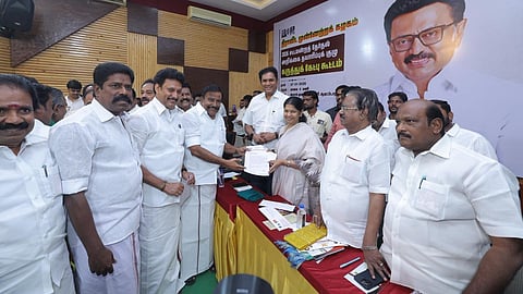 “திருச்சியை 2-வது தலைநகராக அறிவிக்க வேண்டும்” - கனிமொழியிடம் அமைச்சர்கள் நேரு, அன்பில் மகேஸ் மனு