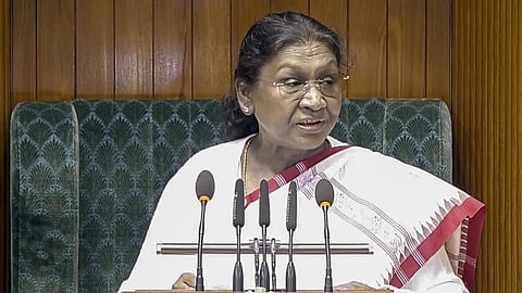 வலுவான அடித்தளங்களுடன் நாடு முன்னேறி வருகிறது: நாடாளுமன்ற கூட்டு கூட்டத்தில் குடியரசுத் தலைவர் உரை