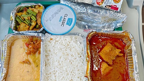 ஹவுரா வந்தே பாரத் ரயிலில் இனி அசைவ உணவு விநியோகம்
