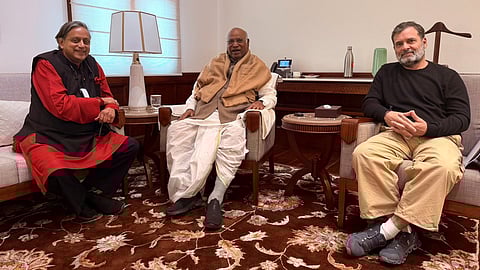 காங்கிரஸ் தலைமையுடன் ஒத்த கருத்துடன் பயணம்: சசி தரூர் விளக்கம்