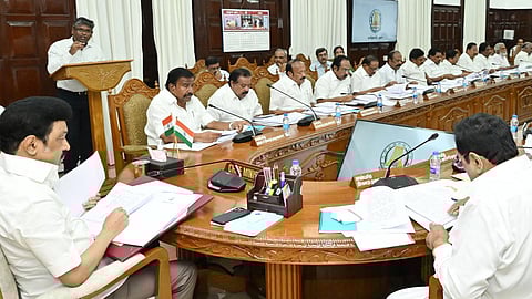 இடைக்கால பட்ஜெட், தொழில் முதலீடுகளுக்கு ஒப்புதல் அளிக்க தமிழக அமைச்சரவை பிப்.5-ல் கூடுகிறது