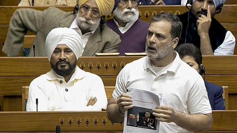 இந்தியாவுக்குள் 4 சீன டாங்கிகள் நுழைந்ததாக ராகுல் குற்றச்சாட்டு - மக்களவையில் கடும் அமளி