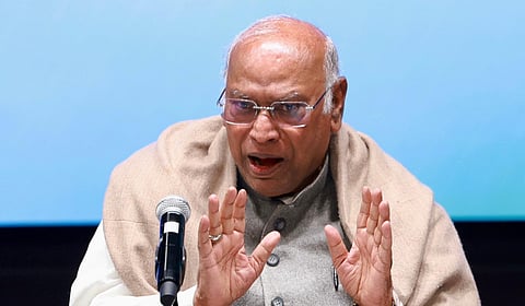 மத்திய பட்ஜெட்டில் ஏழை மக்களுக்காக எது​வுமே செய்யப்படவில்லை: கார்கே புகார்