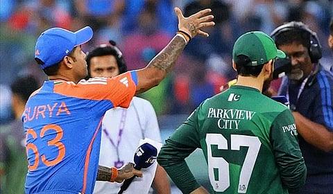 இந்தியாவுக்கு எதி​ரான ஆட்டம்​ புறக்​கணிப்​பு: பாகிஸ்தான்​ வாரியத்துக்​கு ஐசிசி எச்சரிக்கை - அடுத்​து என்​ன?