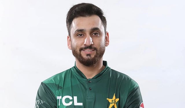 <div class="paragraphs"><p>சல்​மான் அலி ஆகா</p></div>