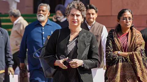 “பிரதமரை தாக்க திட்டமிட்டதாக சபாநாயகர் ஓம் பிர்லா சொல்வது பொய்” -  பிரியங்கா காந்தி