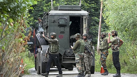 காஷ்மீர் என்கவுன்ட்டரில் 2 தீவிரவாதிகள் உயிரிழப்பு