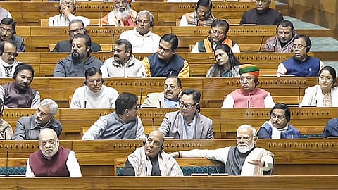 ‘தைரியம் இல்லாததால் மக்களவைக்கு பிரதமர் மோடி வரவில்லை’ - காங். பெண் எம்.பி.க்கள்