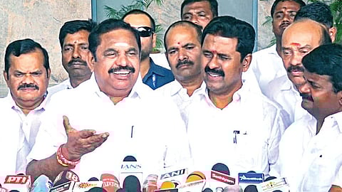 “திமுக - காங். கூட்டணியில் பிளவு ஏற்படும்” - பழனிசாமி கருத்து