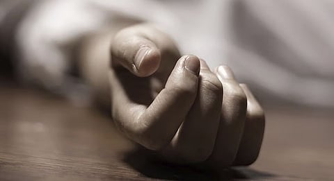 விஷப்பூச்சி கடித்து 3-ம் வகுப்பு மாணவி உயிரிழப்பு: அரசியல் கட்சித் தலைவர்கள் கண்டனம்