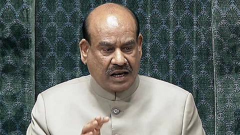 பதவி நீக்க நோட்டீஸில் பிழை: சரிசெய்ய உத்தரவிட்ட ஓம் பிர்லா