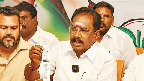 மதுரையில் செய்தியாளர்களிடம் பேசிய முன்னாள் அமைச்சர் செல்லூர் ராஜூ. | படம் எஸ்.கிருஷ்ணமூர்த்தி |