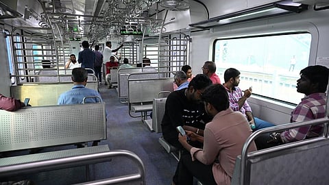 மார்ச் 1 முதல் யுடிஎஸ் செயலி நிறுத்தம் - ‘ரயில் ஒன்’ செயலிக்கு மாற ரயில்வே வேண்டுகோள்