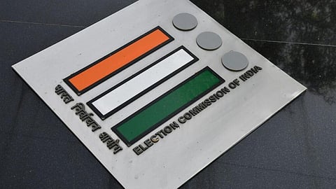 தேர்தல் பணிக்காக 2 ஐஏஎஸ் அதிகாரிகள் நியமனம்