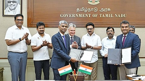 அமெரிக்காவின் கேஎல்ஏ நிறுவனம் ரூ.3,510 கோடி முதலீடு: சென்னையில் ஆய்வு மையம் அமைக்க ஒப்பந்தம்