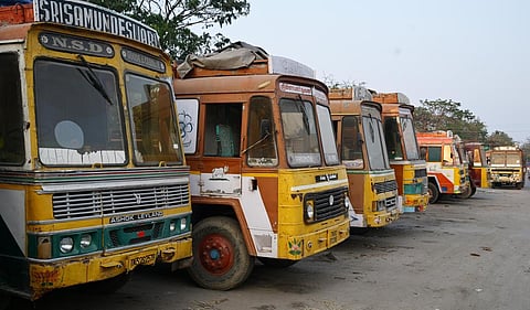 டெல்டா மாவட்டங்களில் இன்று முதல் லாரிகள் வேலைநிறுத்தம்