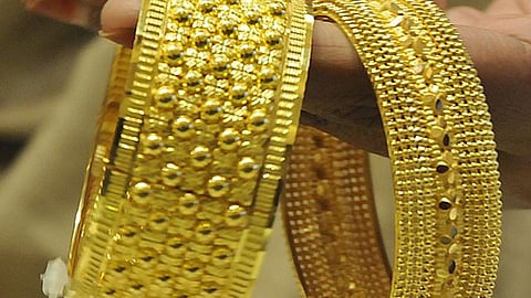 தங்கம் விலை பவுனுக்கு ரூ.960 சரிவு: இன்றைய சந்தை நிலவரம்!