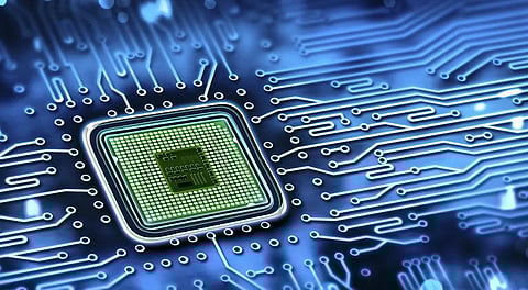 உ.பி.யில் ரூ.4,000 கோடியில் அமைகிறது செமி கண்டக்டர் தொழில் பூங்கா - 3,000 பேருக்கு வேலை வாய்ப்பு எதிர்பார்ப்பு