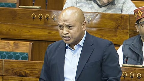 கால்பந்து விளையாடிய மேகாலயா எம்.பி. உயிரிழப்பு