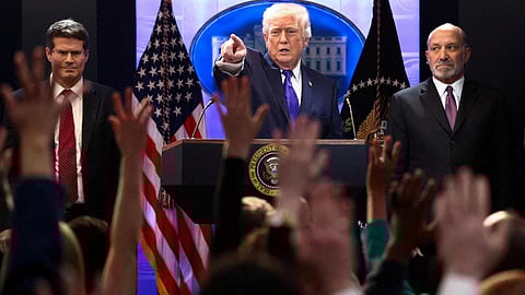 வாஷிங்டனில் செய்தியாளர்களுக்கு பேட்டியளித்த அதிபர் டொனால்டு ட்ரம்ப். படம்: ஏஎப்பி