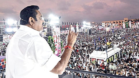 வாஜ்பாயின் முரட்டு அடிமையா கருணாநிதி? - திமுகவுக்கு பழனிசாமி ஆவேசக் கேள்வி