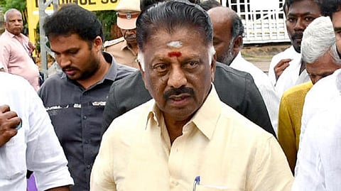 “அரசியலில் தனிமைப்படுத்தும் வகையில் நான் செய்த தவறு என்ன?” - ஓபிஎஸ் ஆவேசம்