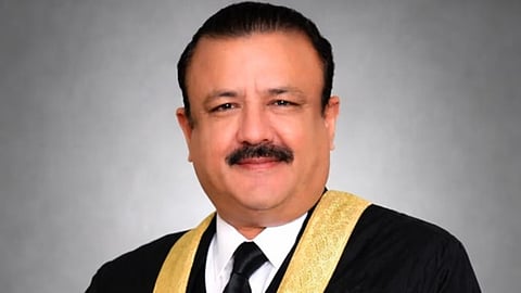 தாரிக் மஹ்மூத்