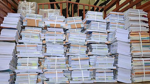 என்சிஇஆர்டி புத்தகத்தை சட்டத் துறை உறுப்பினர் சரிபார்க்க வேண்டியது கட்டாயமில்லை: அதிகாரிகள் விளக்கம் 