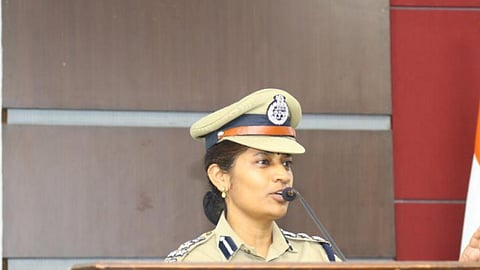 ஐபிஎஸ் அதி​காரி சுமதி