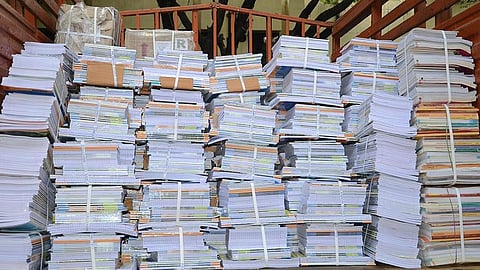 என்சிஇஆர்டி சர்ச்சை: பாடத்திட்டத்தில் கவனம் தேவை