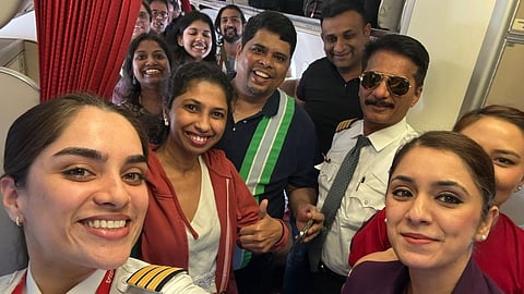 போர்ப் பதற்றத்துக்கு இடையே 149 பயணிகளுடன் துபாயில் இருந்து டெல்லி வந்தடைந்த முதல் ஏர் இந்தியா விமானம்