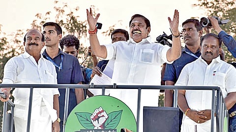 பெருந்துறை பிரச்சாரக் கூட்டத்தில் பேசிய அதிமுக பொதுச்செயலாளர் பழனிசாமி.